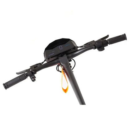 KuKirin G3 scooter handlebar with digital display and intelligent battery management system